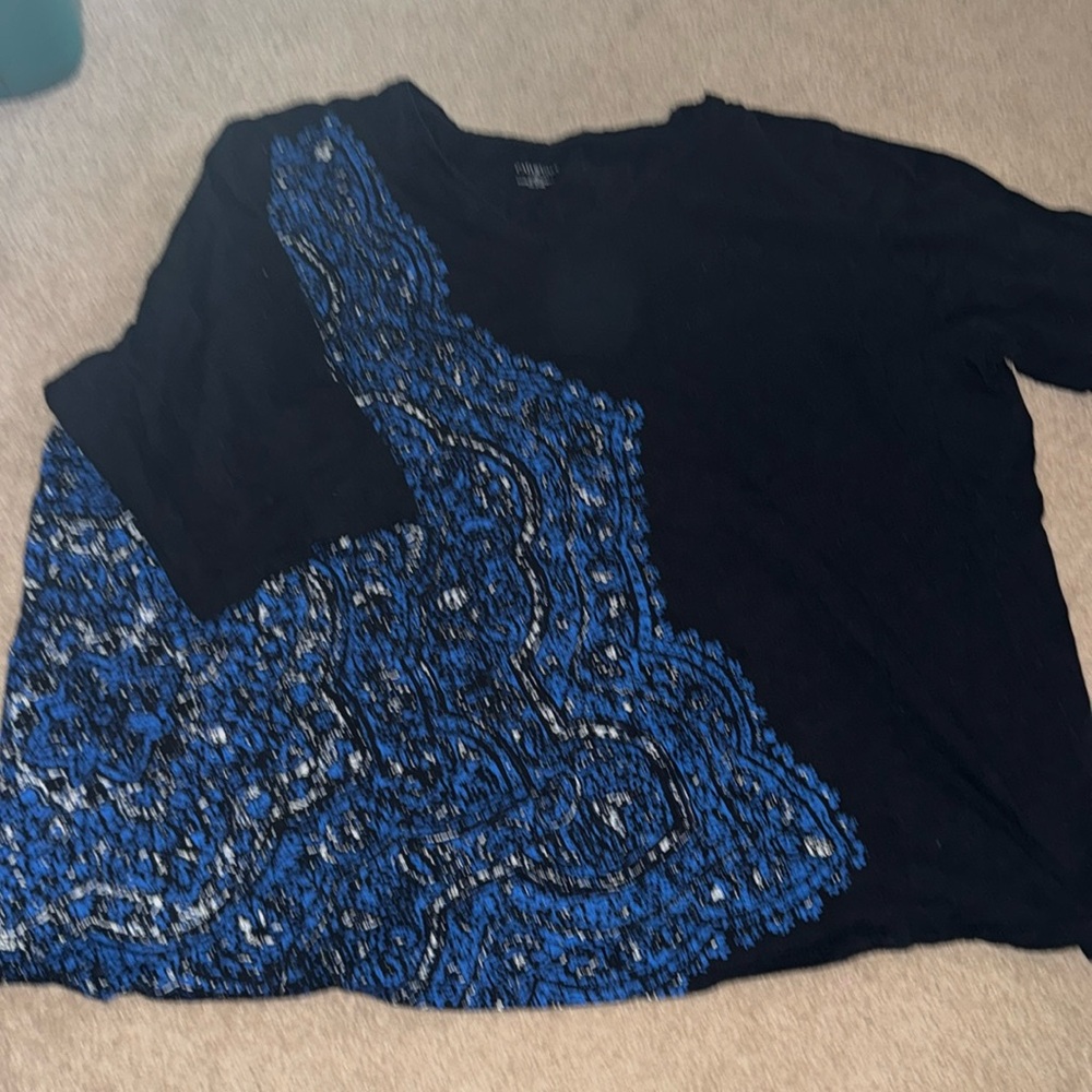 3/4 length sleeve top. Size 5x
